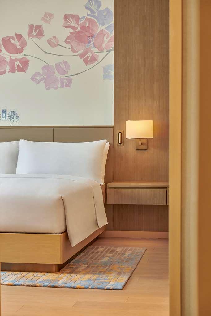 Hilton Garden Inn Shenzhen Guangming Room photo